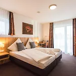 Schaefer Boardinghouse 3* Gröbenzell