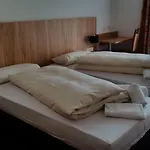 Schaefer Boardinghouse Apartmanhotel 3*