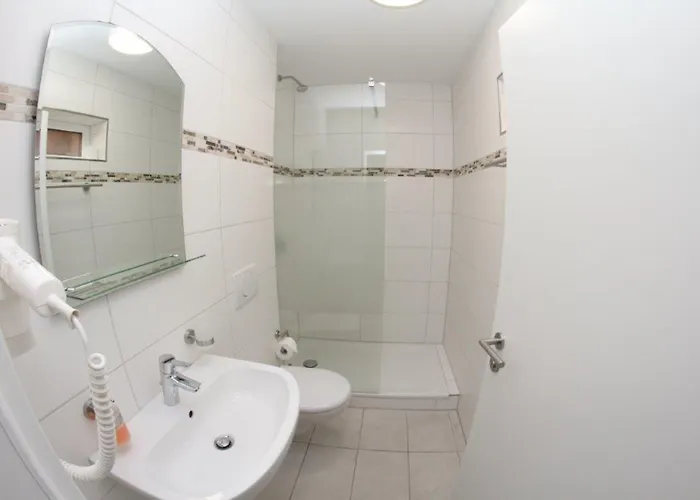 Aparthotel Schaefer Boardinghouse Groebenzell