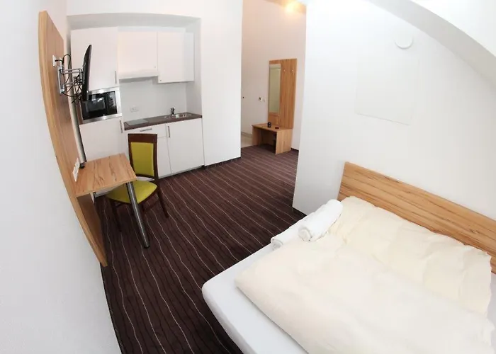 Schaefer Boardinghouse Apart Otel 3*